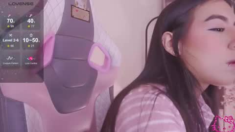 Snapshot of mavy_ chatting on February 19, 2026, 7:43 pm MAVY online show from February 19, 2026, 7:43 pm