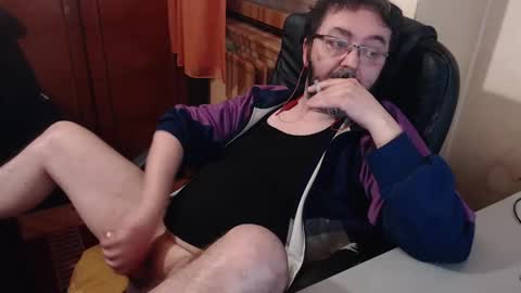 Snapshot of max818k chatting on January 18, 2025, 7:28 am Max online show from January 18, 2025, 7:28 am