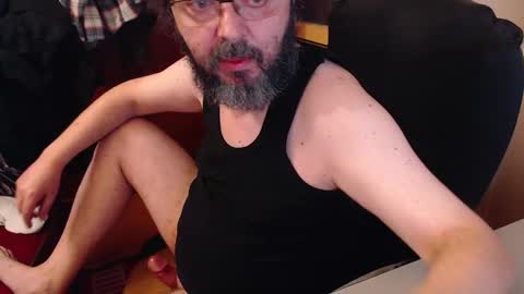 Snapshot of max818k chatting on November 7, 2025, 5:51 am Max online show from November 7, 2025, 5:51 am