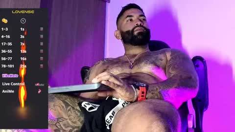 max__prada online show from November 4, 2025, 1:05 am