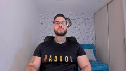 Snapshot of max_dic1 chatting on February 26, 2026, 12:09 am max D. online show from February 26, 2026, 12:09 am