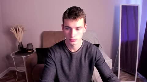 Snapshot of max_foks chatting on September 24, 2025, 5:55 am Max online show from September 24, 2025, 5:55 am