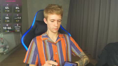 Snapshot of max_gen chatting on December 23, 2024, 8:47 pm Max Gen with tats 24years And Ethan without tats 20 years online show from December 23, 2024, 8:47 pm