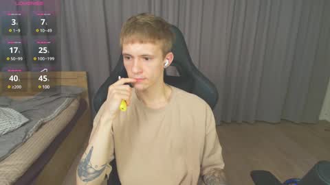 Snapshot of max_gen chatting on February 10, 2025, 5:09 pm Max Gen with tats 24years And Ethan without tats 20 years online show from February 10, 2025, 5:09 pm