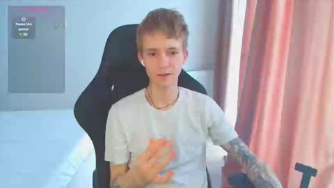 Snapshot of max_gen chatting on February 28, 2025, 1:14 pm Max Gen with tats 24years And Ethan without tats 20 years online show from February 28, 2025, 1:14 pm