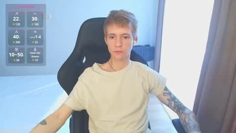 Snapshot of max_gen chatting on March 3, 2025, 11:33 am Max Gen with tats 24years And Ethan without tats 20 years online show from March 3, 2025, 11:33 am