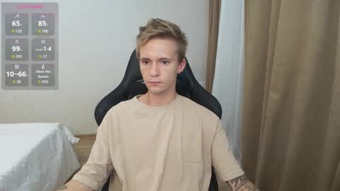 Snapshot of max_gen chatting on October 19, 2025, 8:09 pm Max Gen with tats 24years And Ethan without tats 20 years online show from October 19, 2025, 8:09 pm