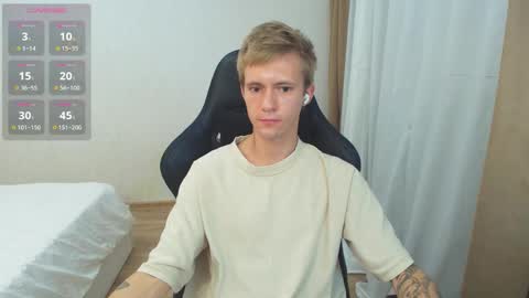 Snapshot of max_gen chatting on October 25, 2025, 1:57 am Max Gen with tats 24years And Ethan without tats 20 years online show from October 25, 2025, 1:57 am