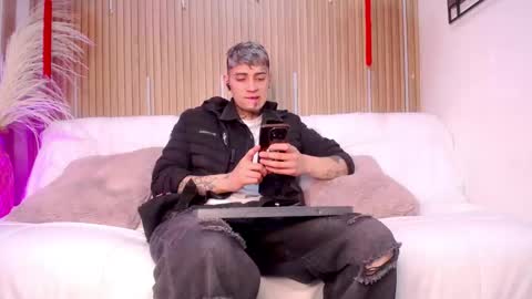 Snapshot of max_hader chatting on March 2, 2026, 2:47 am Max online show from March 2, 2026, 2:47 am