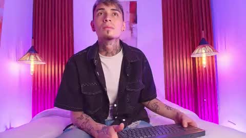 Snapshot of max_hader chatting on March 12, 2026, 3:23 am Max online show from March 12, 2026, 3:23 am