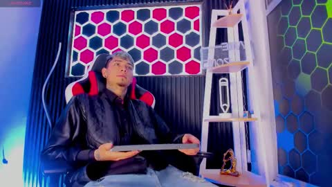 Snapshot of max_hader chatting on March 15, 2026, 3:34 am Max online show from March 15, 2026, 3:34 am