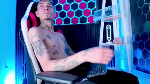 Snapshot of max_hader chatting on March 27, 2026, 4:07 am Max online show from March 27, 2026, 4:07 am