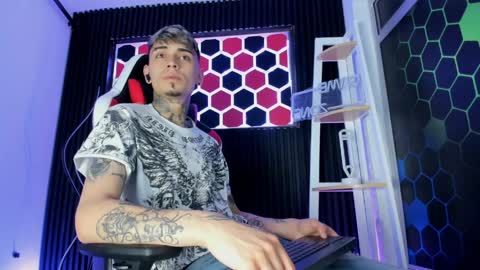 Snapshot of max_hader chatting on April 9, 2026, 3:06 am Max online show from April 9, 2026, 3:06 am