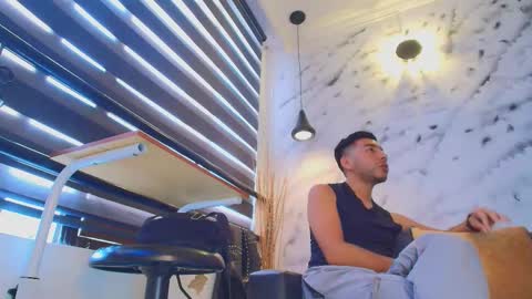 Max Hornye online show from March 23, 2026, 6:45 pm