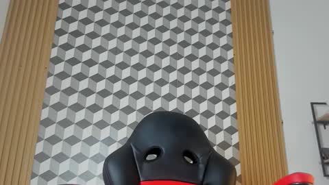 Snapshot of max_jowel chatting on November 17, 2025, 2:06 am max_jowel online show from November 17, 2025, 2:06 am