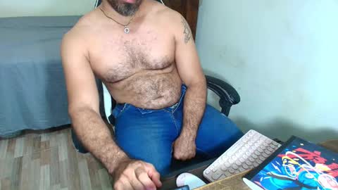 max_love25 online show from February 19, 2026, 10:39 pm