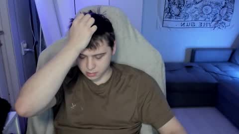 Snapshot of max_sm1th chatting on February 1, 2026, 4:00 am Max online show from February 1, 2026, 4:00 am