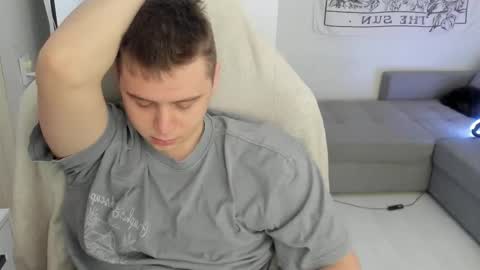 Snapshot of max_sm1th chatting on February 16, 2026, 7:04 am Max online show from February 16, 2026, 7:04 am