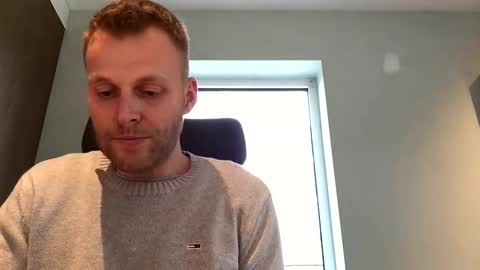 Snapshot of max_straight_1 chatting on December 18, 2024, 1:02 pm Max take off clothes online show from December 18, 2024, 1:02 pm