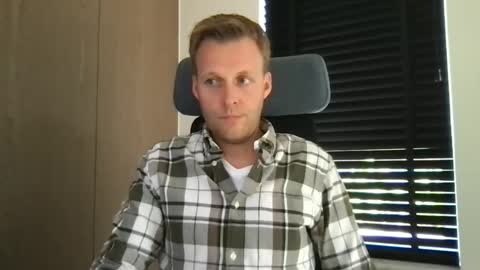 Snapshot of max_straight_1 chatting on September 29, 2025, 11:59 am Max take off clothes online show from September 29, 2025, 11:59 am