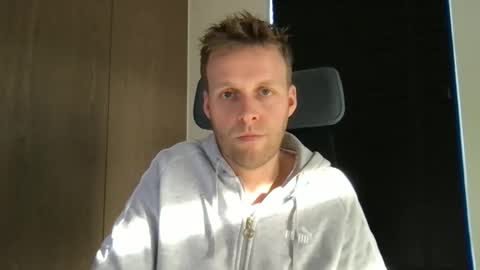 Snapshot of max_straight_1 chatting on January 6, 2026, 11:47 am Max take off clothes online show from January 6, 2026, 11:47 am