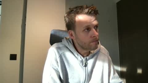 Snapshot of max_straight_1 chatting on January 19, 2026, 10:08 am Max take off clothes online show from January 19, 2026, 10:08 am