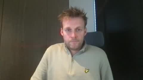 Snapshot of max_straight_1 chatting on February 3, 2026, 9:14 am Max take off clothes online show from February 3, 2026, 9:14 am