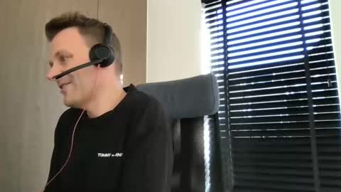 Snapshot of max_straight_1 chatting on March 5, 2026, 9:49 am Max take off clothes online show from March 5, 2026, 9:49 am