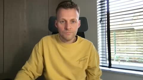 Snapshot of max_straight_1 chatting on March 13, 2026, 2:12 pm Max take off clothes online show from March 13, 2026, 2:12 pm