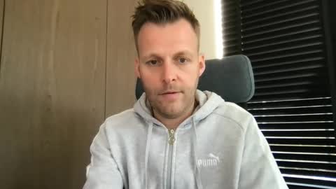 Snapshot of max_straight_1 chatting on March 19, 2026, 8:07 am Max take off clothes online show from March 19, 2026, 8:07 am