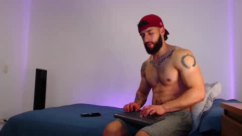 max_xl_ online show from October 28, 2025, 3:47 pm