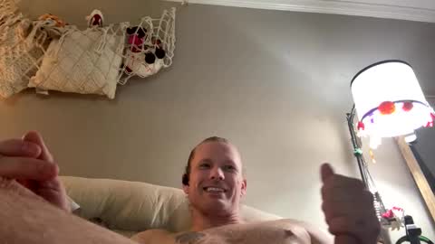 Max online show from October 20, 2025, 7:36 pm