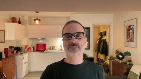 Snapshot of maxbow chatting on January 16, 2025, 11:58 am Max Mikado online show from January 16, 2025, 11:58 am