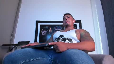 Maxcarther online show from June 1, 2026, 9:49 pm