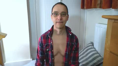 Snapshot of maxdavies chatting on February 27, 2026, 11:21 am Max Davies online show from February 27, 2026, 11:21 am