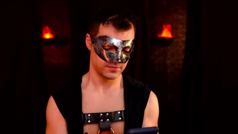 Snapshot of maxhughes chatting on October 31, 2025, 1:50 am Max Hughes online show from October 31, 2025, 1:50 am