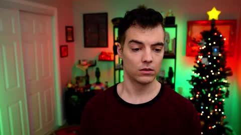 Snapshot of maxhughes chatting on December 21, 2025, 3:35 am Max Hughes online show from December 21, 2025, 3:35 am