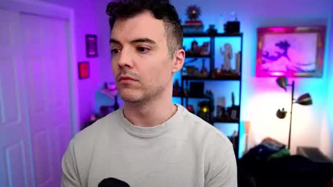 Snapshot of maxhughes chatting on February 19, 2026, 3:35 am Max Hughes online show from February 19, 2026, 3:35 am