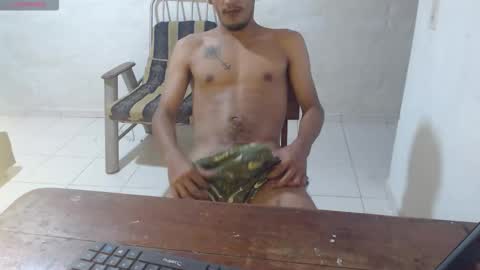 Snapshot of maxi_dick33 chatting on December 2, 2025, 9:54 pm maxi dick online show from December 2, 2025, 9:54 pm