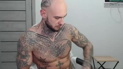 Snapshot of maxi_foxxx chatting on April 28, 2026, 4:28 am Maximus Fox online show from April 28, 2026, 4:28 am