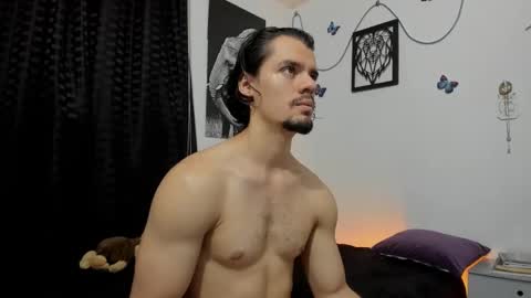 Snapshot of maxi_styles chatting on January 12, 2025, 1:11 am Alex online show from January 12, 2025, 1:11 am