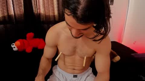 Snapshot of maxi_styles chatting on January 16, 2025, 7:52 pm Alex online show from January 16, 2025, 7:52 pm