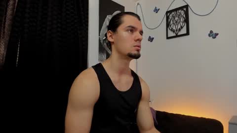 Snapshot of maxi_styles chatting on February 3, 2025, 6:07 pm Alex online show from February 3, 2025, 6:07 pm