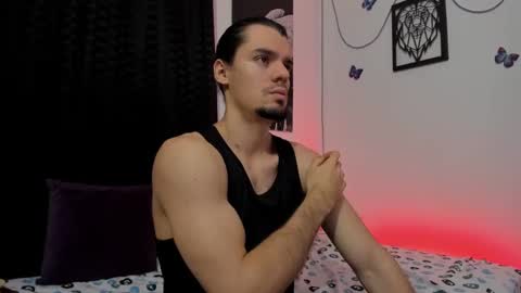 Snapshot of maxi_styles chatting on March 1, 2025, 4:37 am Alex online show from March 1, 2025, 4:37 am