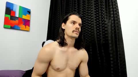 Snapshot of maxi_styles chatting on October 5, 2025, 4:49 pm Alex online show from October 5, 2025, 4:49 pm