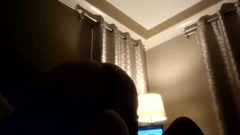 Snapshot of maxichaud chatting on October 18, 2025, 8:04 am Maxichaud online show from October 18, 2025, 8:04 am