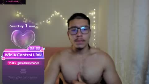 Snapshot of maxifit_ chatting on January 9, 2025, 10:52 am Mikael online show from January 9, 2025, 10:52 am