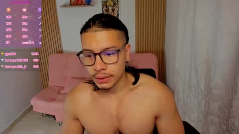 Snapshot of maxifit_ chatting on February 7, 2025, 10:19 am Mikael online show from February 7, 2025, 10:19 am