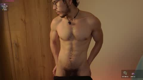 Snapshot of maxifit_ chatting on February 6, 2026, 1:43 am Mikael online show from February 6, 2026, 1:43 am