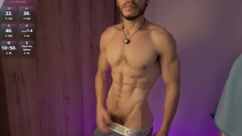 Snapshot of maxifit_ chatting on March 17, 2026, 9:23 am Mikael online show from March 17, 2026, 9:23 am